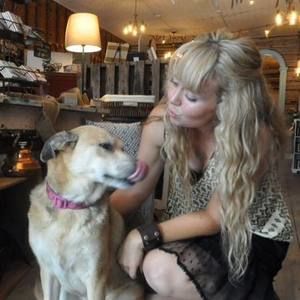 Meet your Posher, Jennifer